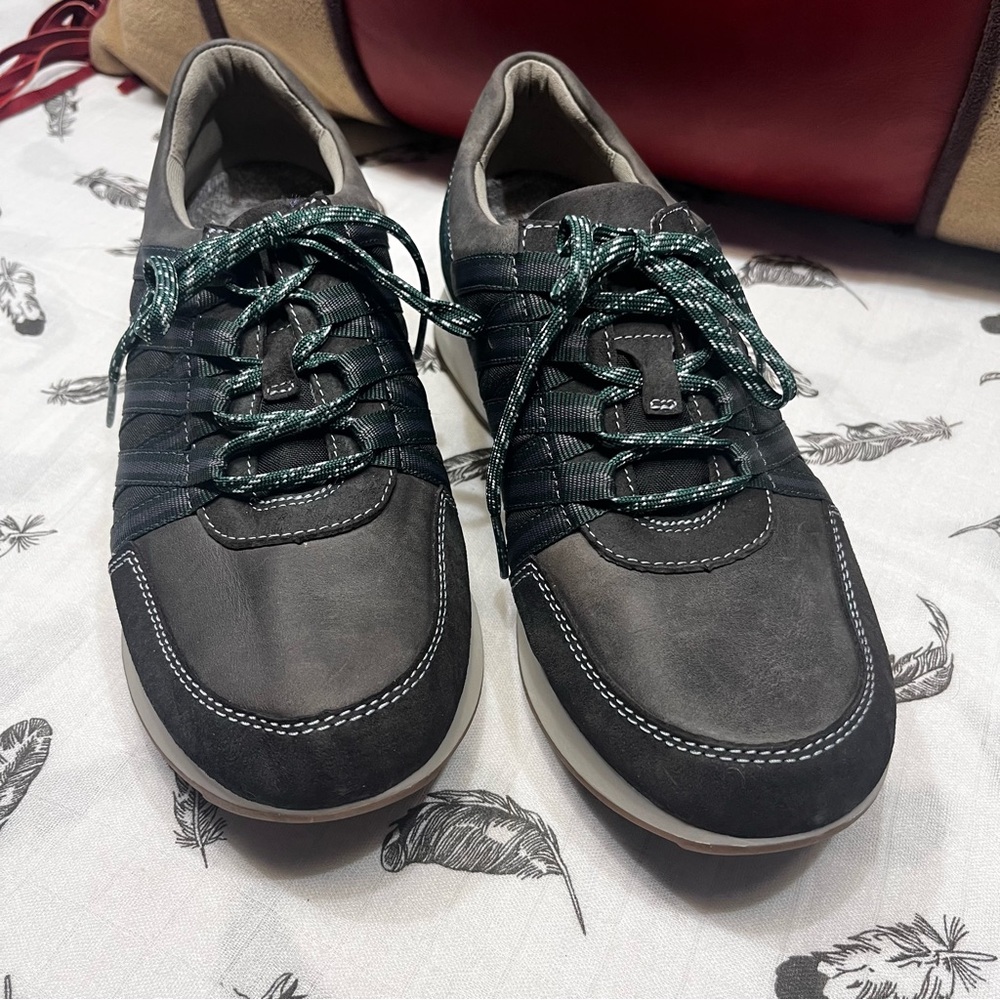 Dansko ‘Gabi’ Water Resistant Casual Sneakers Charcoal/Green EU 38 US 7.5 - Picture 2 of 12
